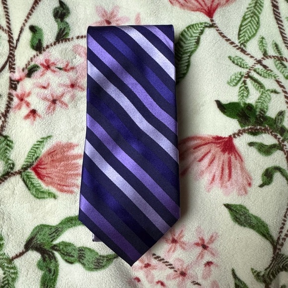 MICHAEL Michael Kors Dark and Light Purple Striped Tie - Picture 1 of 2